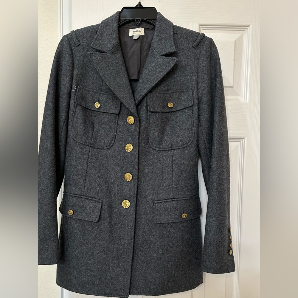 Fossil jacket with gold buttons